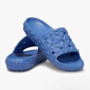 CROCS NWT Blue Classic Geometric Slides Women’s Size 12 - Men’s Size 10